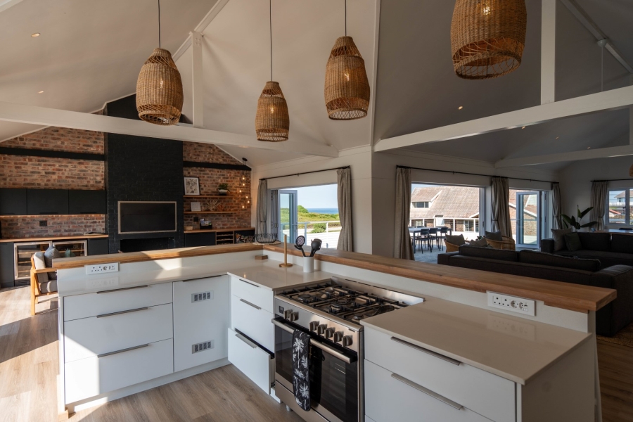 4 Bedroom Property for Sale in West Beach Eastern Cape